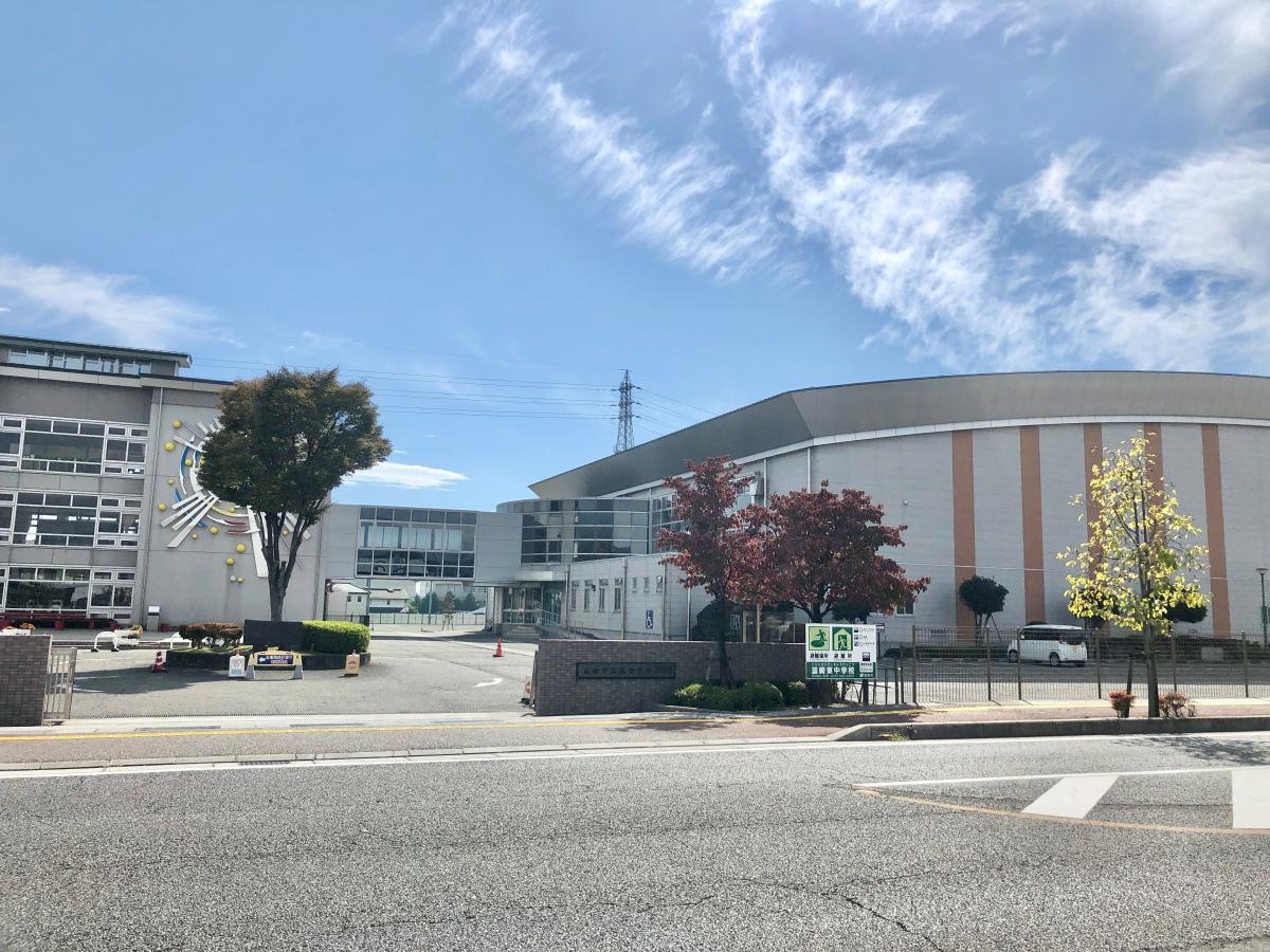 韮崎市立 韮崎東中学校