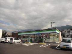 ファミリーマート　新居浜萩生店