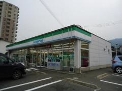 ファミリーマート　新居浜萩生店