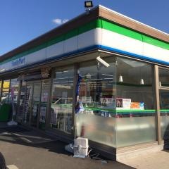ファミリーマート　新居浜萩生店