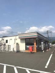 セブンイレブン　筑穂中学校前店
