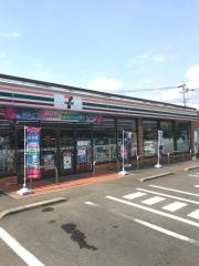 セブンイレブン　筑穂中学校前店