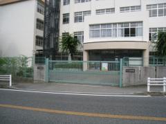 八多小学校