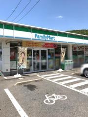 ファミリーマート　建部川口店
