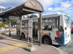 「吉川駅北口」バス停留所