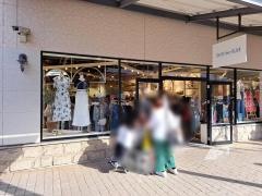 ＯＬＩＶＥｄｅｓＯＬＩＶＥ　アウトレット三田店