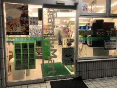 ファミリーマート　六本木三丁目店