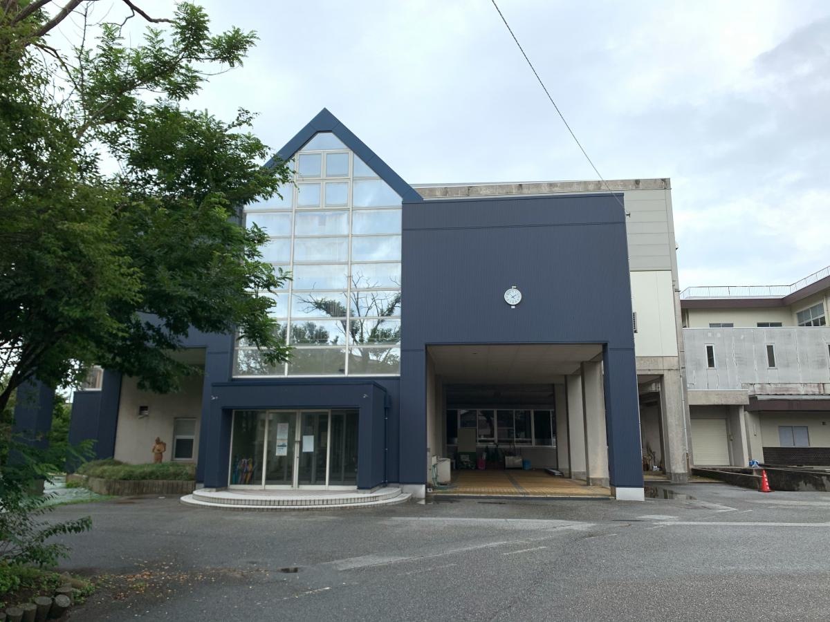 富山県黒部市　生地小学校