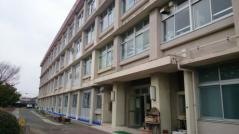 与進小学校