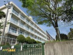 中央台小学校