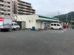 ファミリーマート　中深川店