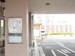「鈴鹿中央病院」バス停留所