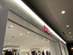 ユニクロ　イオンモール福津店