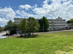 東富水小学校