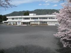 錦津小学校