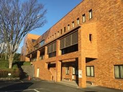知多市立中央図書館