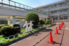 新金岡小学校