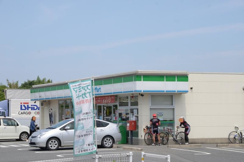 ファミリーマート河南白木店