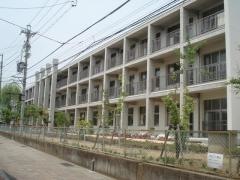 長野市立柳町中学校