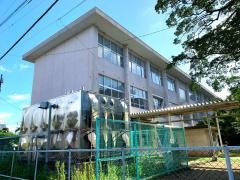 小郡小学校