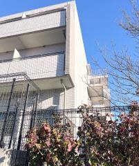 シニアホーム梅里