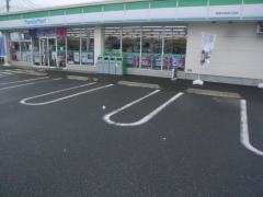 ファミリーマート　阿見中央四丁目店