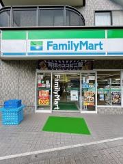 ファミリーマート　大島八丁目店