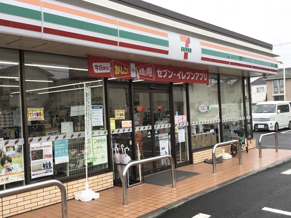 セブンイレブン江戸川北小岩7丁目店の入り口の様子