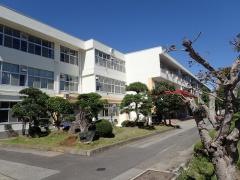 六郷小学校