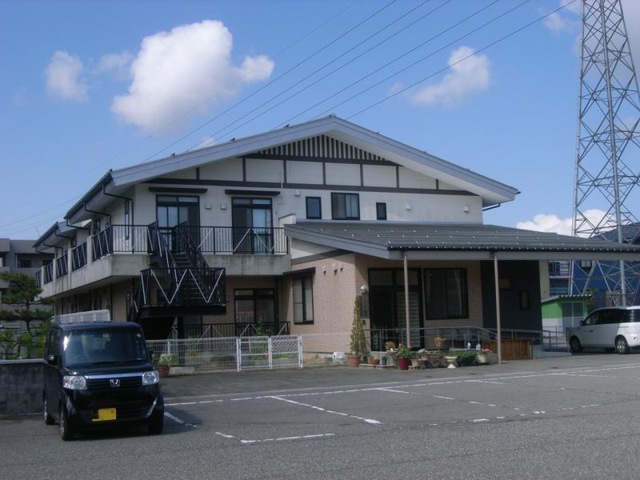 ローカルセンター野村 建物全景