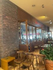 シェーキーズ　プラザハウス店