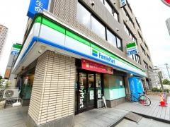 ファミリーマート　市川駅西店