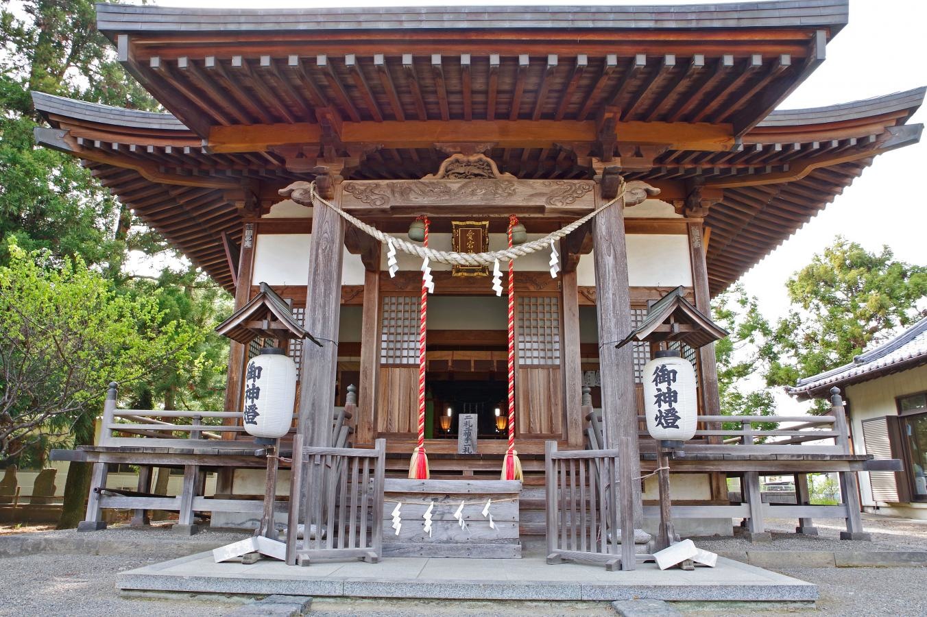 「愛宕神社」の拝殿正面