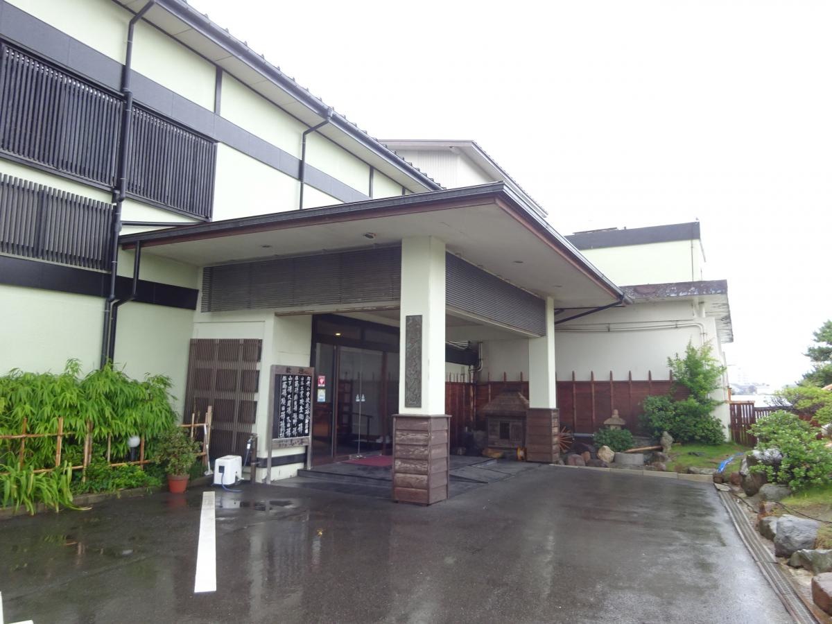 ホテル志い屋