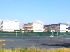 津島市立神守中学校