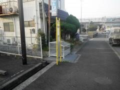 「岡崎」バス停留所
