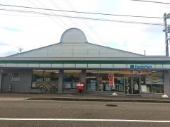 ファミリーマート　野々市工大前店