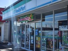 ファミリーマート　西大宮バイパス店