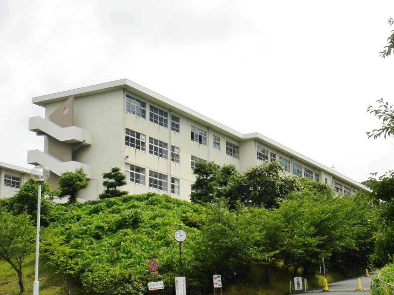 西陵 高校 福岡