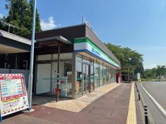 ファミリーマート　女形谷ＰＡ上り店