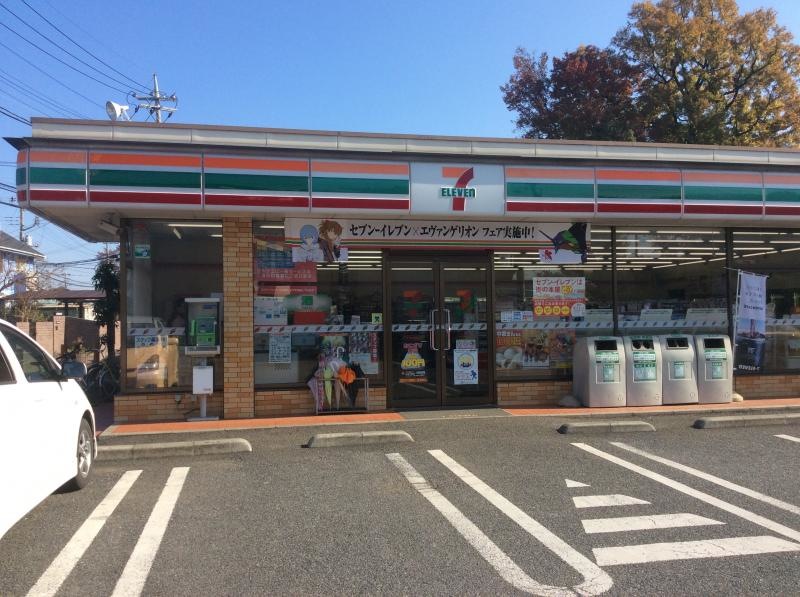 セブンイレブン大宮御蔵店の正面外観