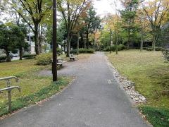 本多の森公園（出羽町公園）