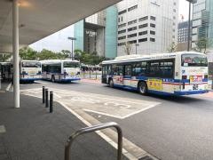 「川崎駅」バス停留所