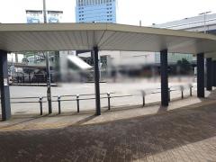 「川崎駅」バス停留所