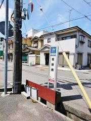 「塩崎橋」バス停留所