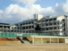 草津市立高穂中学校