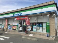 ファミリーマート　伊那富士塚店