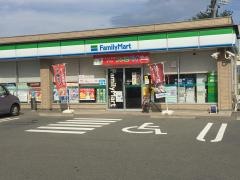 ファミリーマート　伊那富士塚店