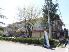 上田市上田城跡公園体育館
