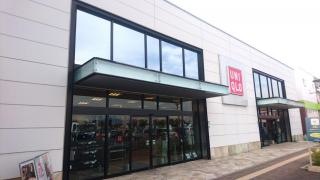 ユニクロ　紀伊川辺店